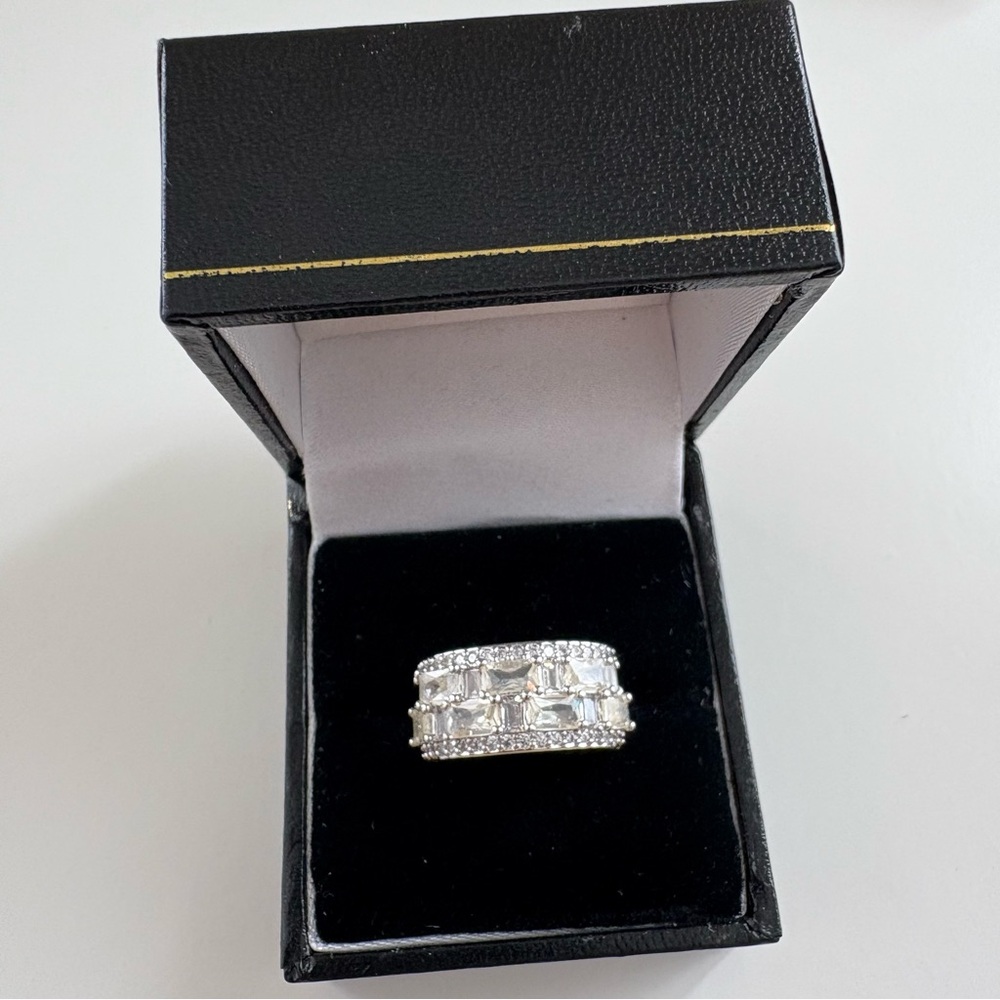 Bomb Party Wrapped in Love Ring RG54578 Lemon CZ Rhodium Plating - Picture 3 of 6